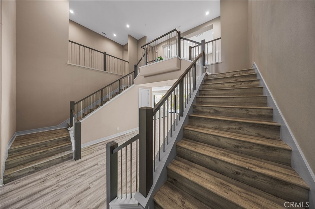 121 Interstellar Irvine, CA 92618 - Photo 26 of 43