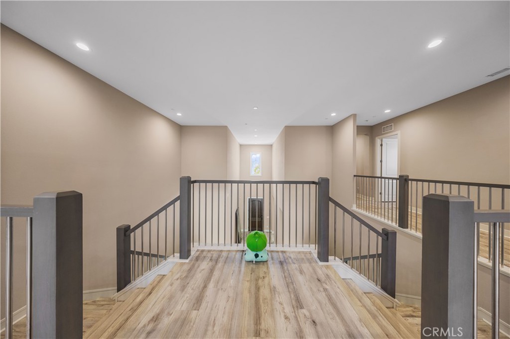 121 Interstellar Irvine, CA 92618 - Photo 27 of 43