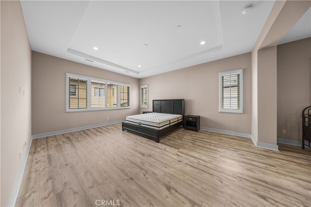 121 Interstellar Irvine, CA 92618 - Photo 29 of 43 master bedroom