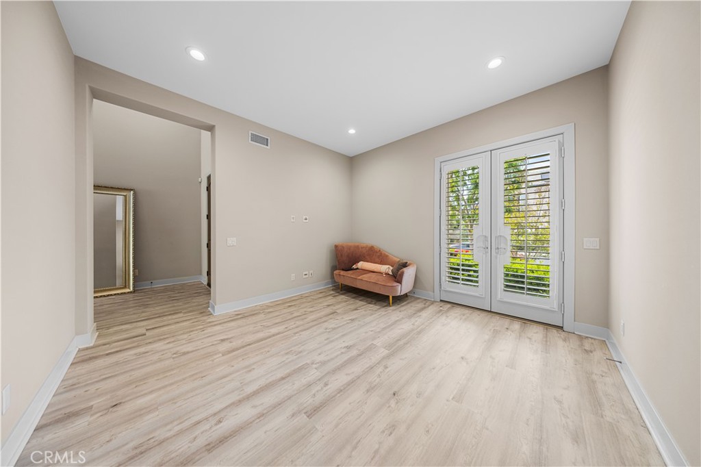 121 Interstellar Irvine, CA 92618 - Photo 6 of 43