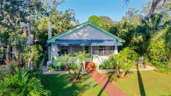 $3,350 | 2758 10th Street North, St. Petersburg, FL 33704