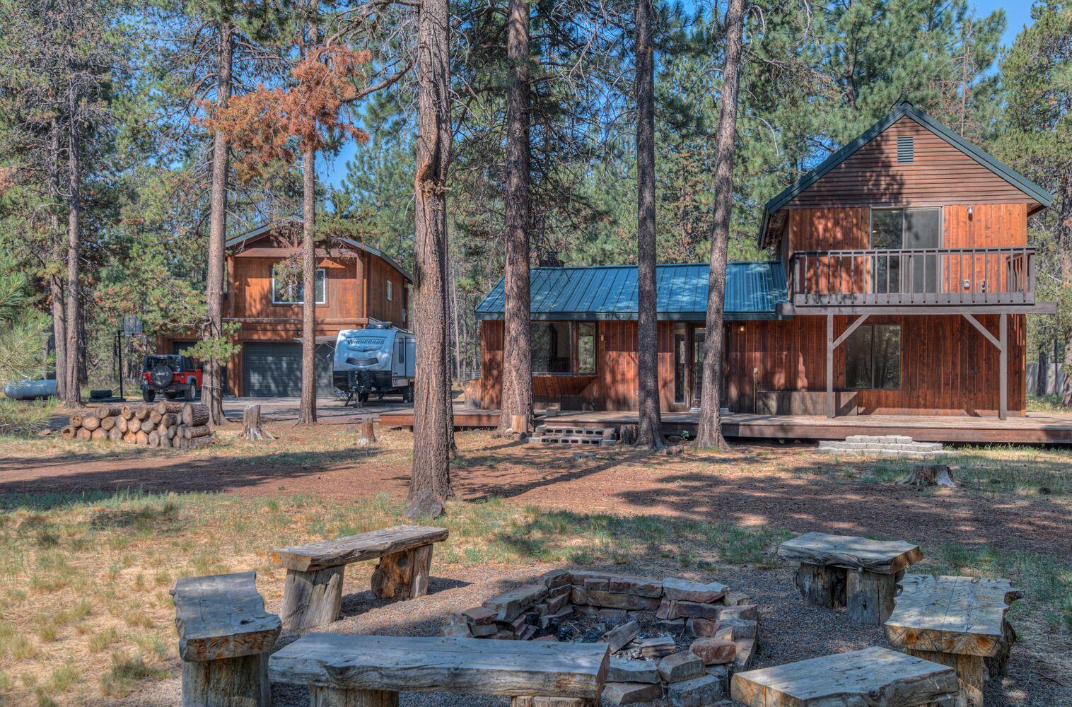 56043 Savage Road Bend, OR 97707 - Photo 48 of 50 Xa5rRmUg