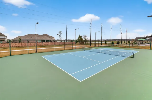 a view of a tennis court