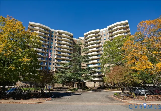 $395,000 | 2956 Hathaway Road, Unit U1212, Richmond, VA 23225
