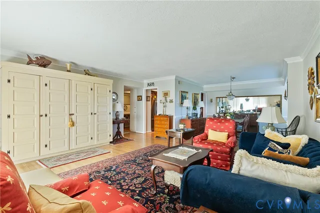 $395,000 | 2956 Hathaway Road, Unit U1212, Richmond, VA 23225