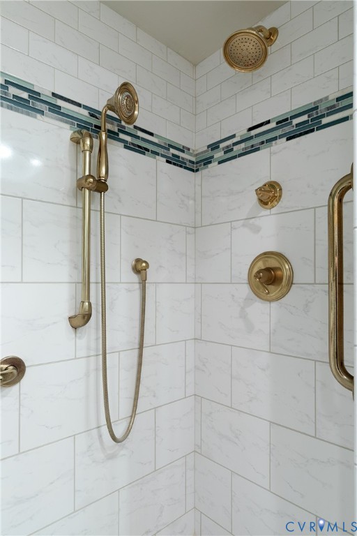 2956 Hathaway Road, Unit U1212 Richmond, VA 23225 - Photo 18 of 31 Primary shower