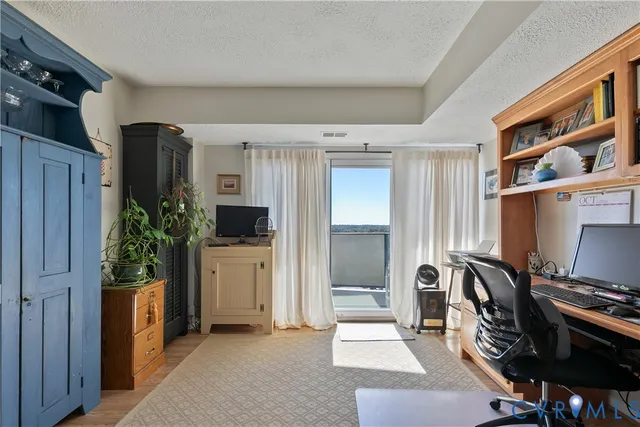 $395,000 | 2956 Hathaway Road, Unit U1212, Richmond, VA 23225