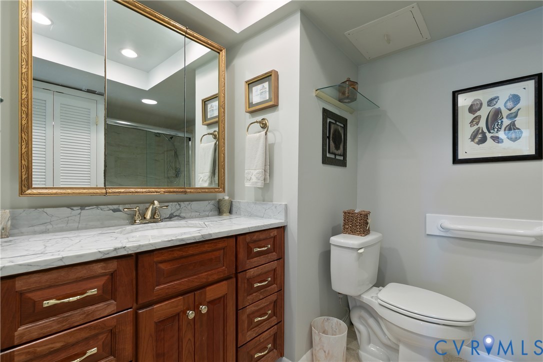 2956 Hathaway Road, Unit U1212 Richmond, VA 23225 - Photo 21 of 31 Updated hall bathroom