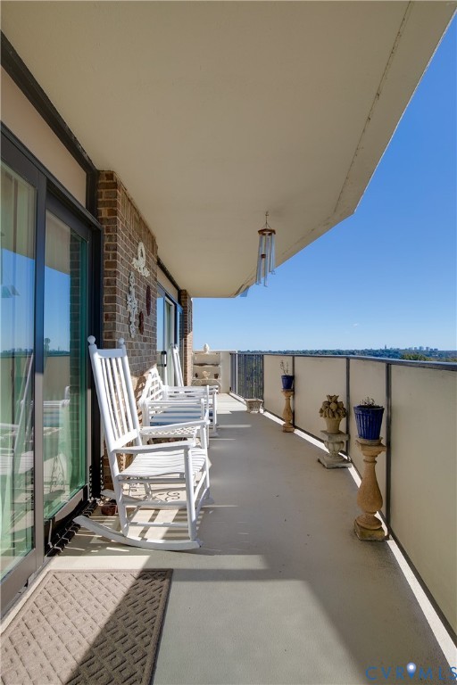 2956 Hathaway Road, Unit U1212 Richmond, VA 23225 - Photo 26 of 31 Lots of seating space