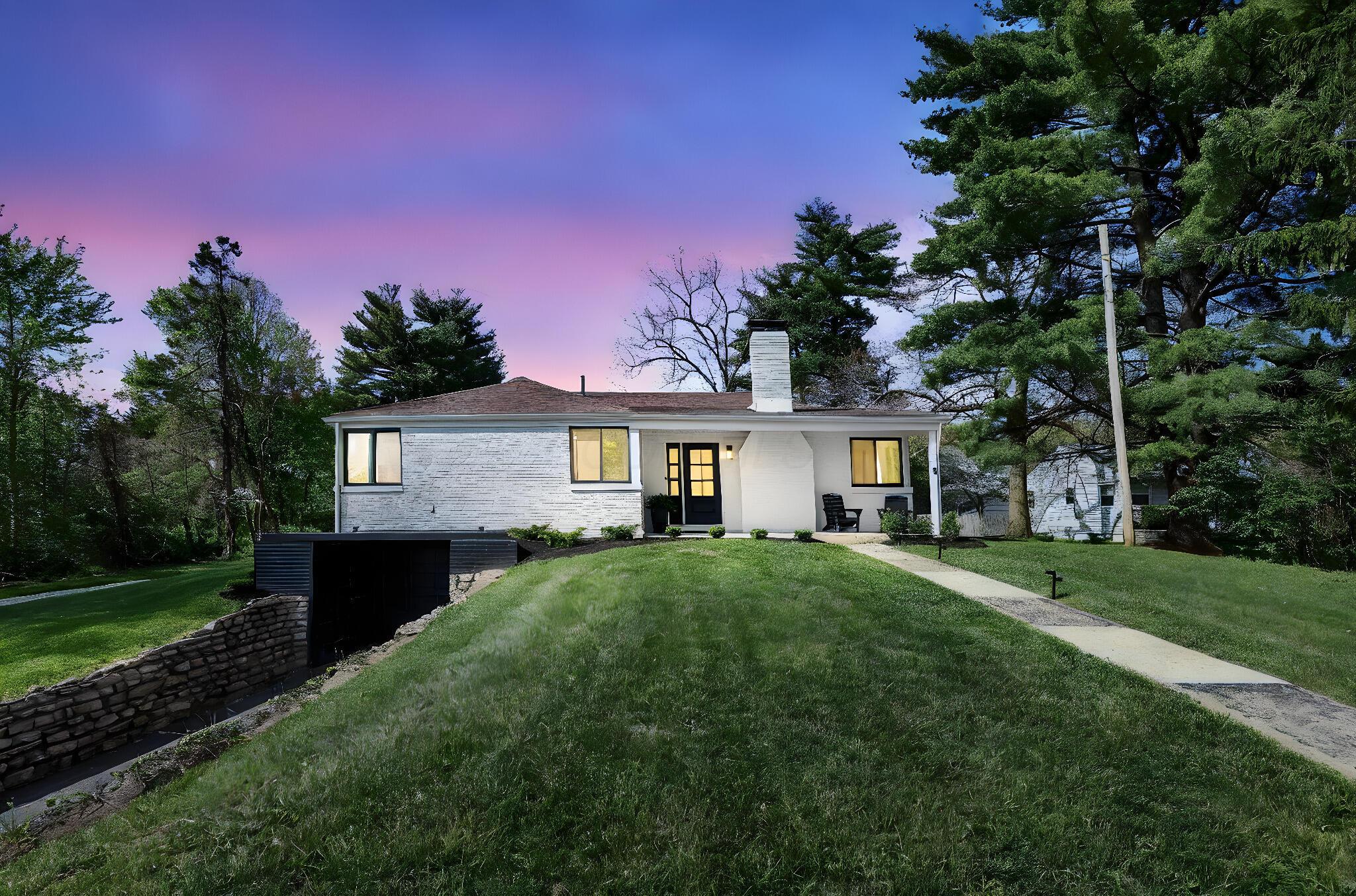 5300 Clark State Road Columbus, OH 43230 - Photo 2 of 42 1-web-or-mls-5300-clark-state-rd