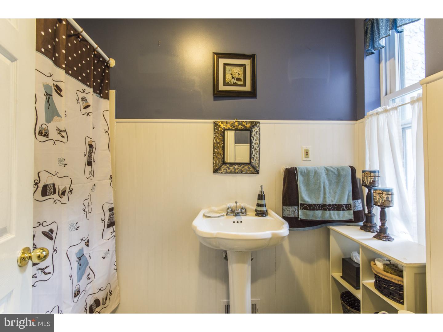 277 Rochelle Avenue Philadelphia, PA 19128 - Photo 11 of 16 Gallery Image 11