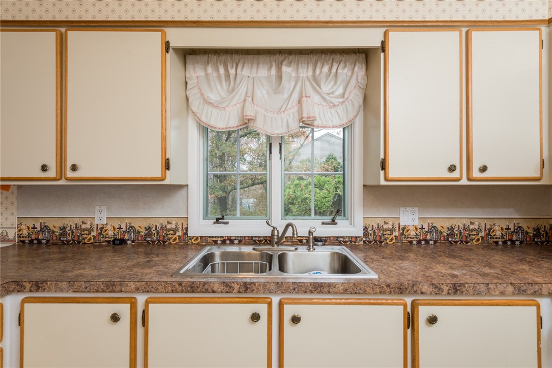 72 Angell Road Cumberland, RI 02864 - Photo 11 of 22