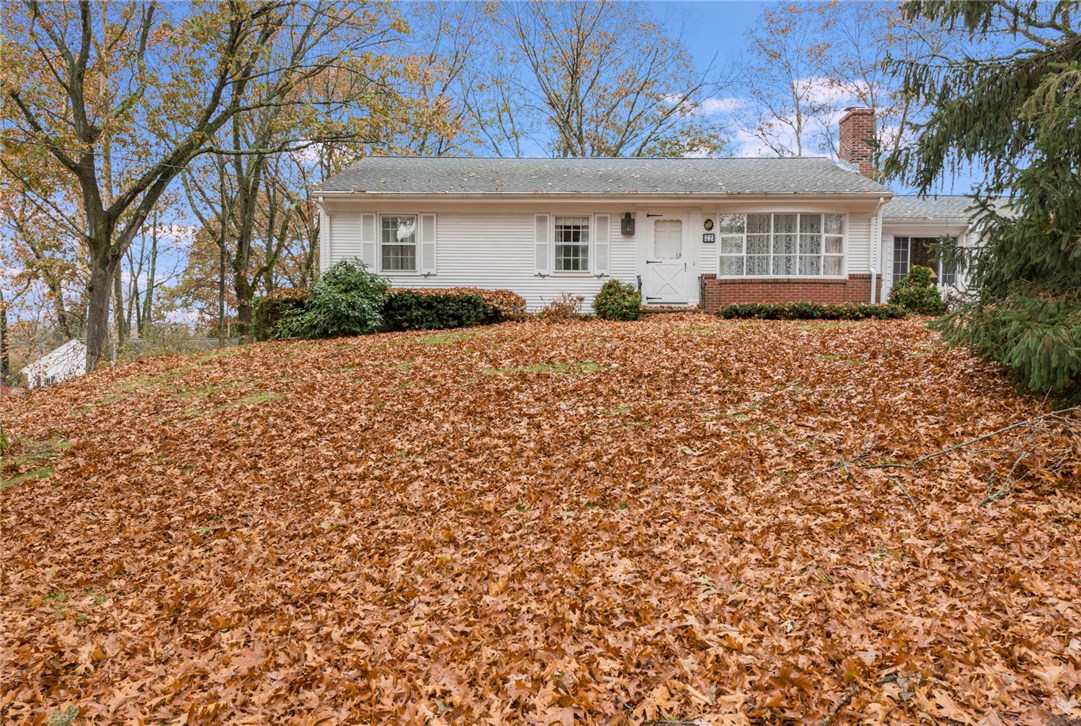 72 Angell Road Cumberland, RI 02864 - Photo 3 of 22