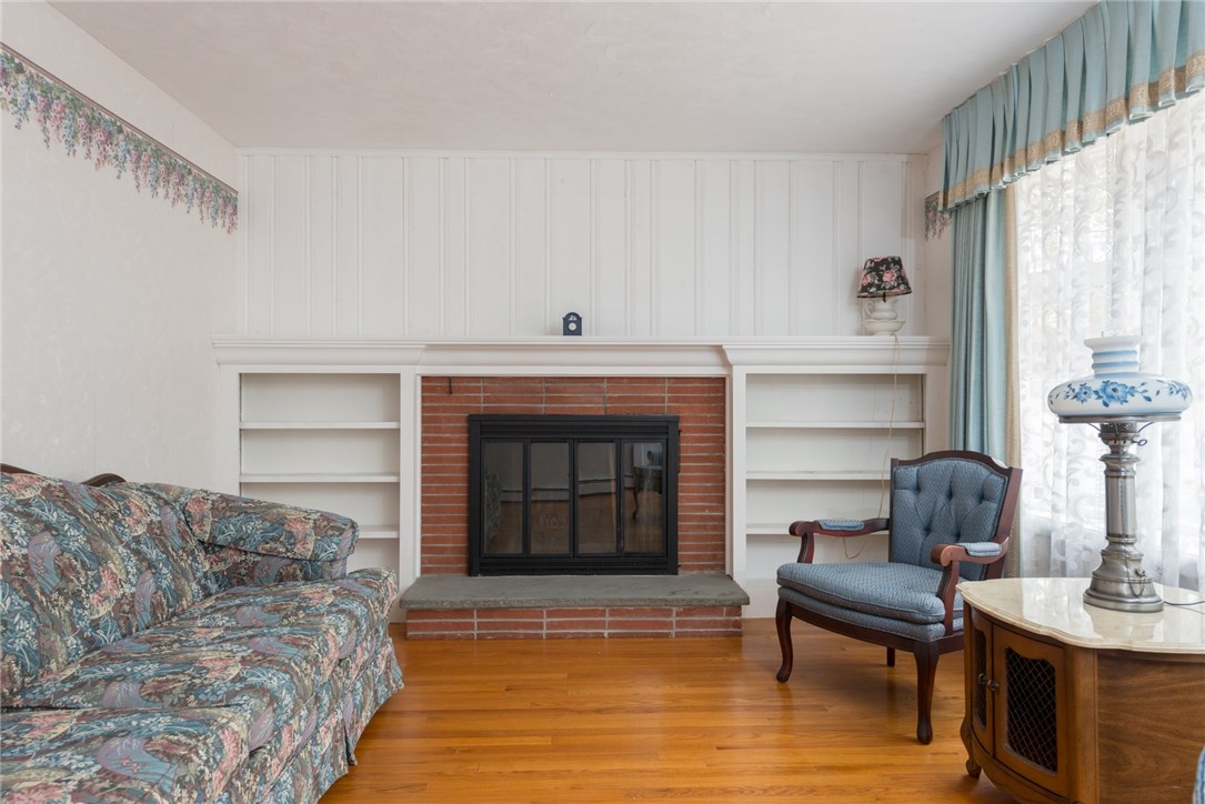 72 Angell Road Cumberland, RI 02864 - Photo 5 of 22