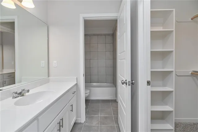 $639,950 | 2682 West Park Street, Olathe, KS 66061