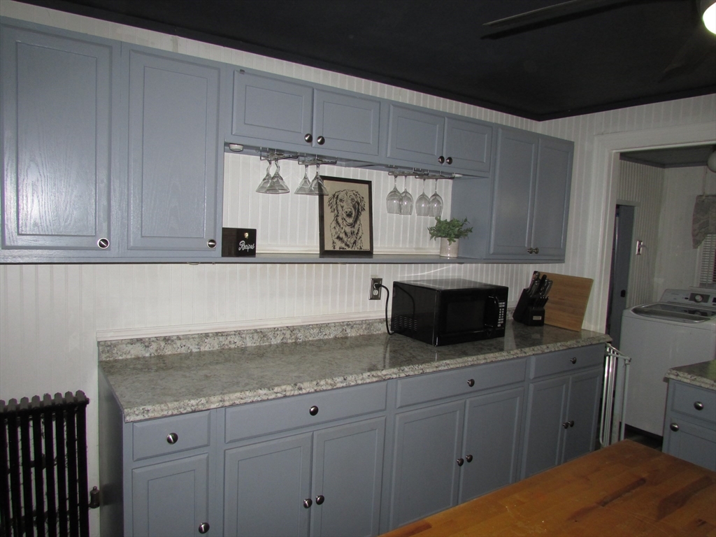 20 Fallston Street Springfield, MA 01119 - Photo 10 of 38