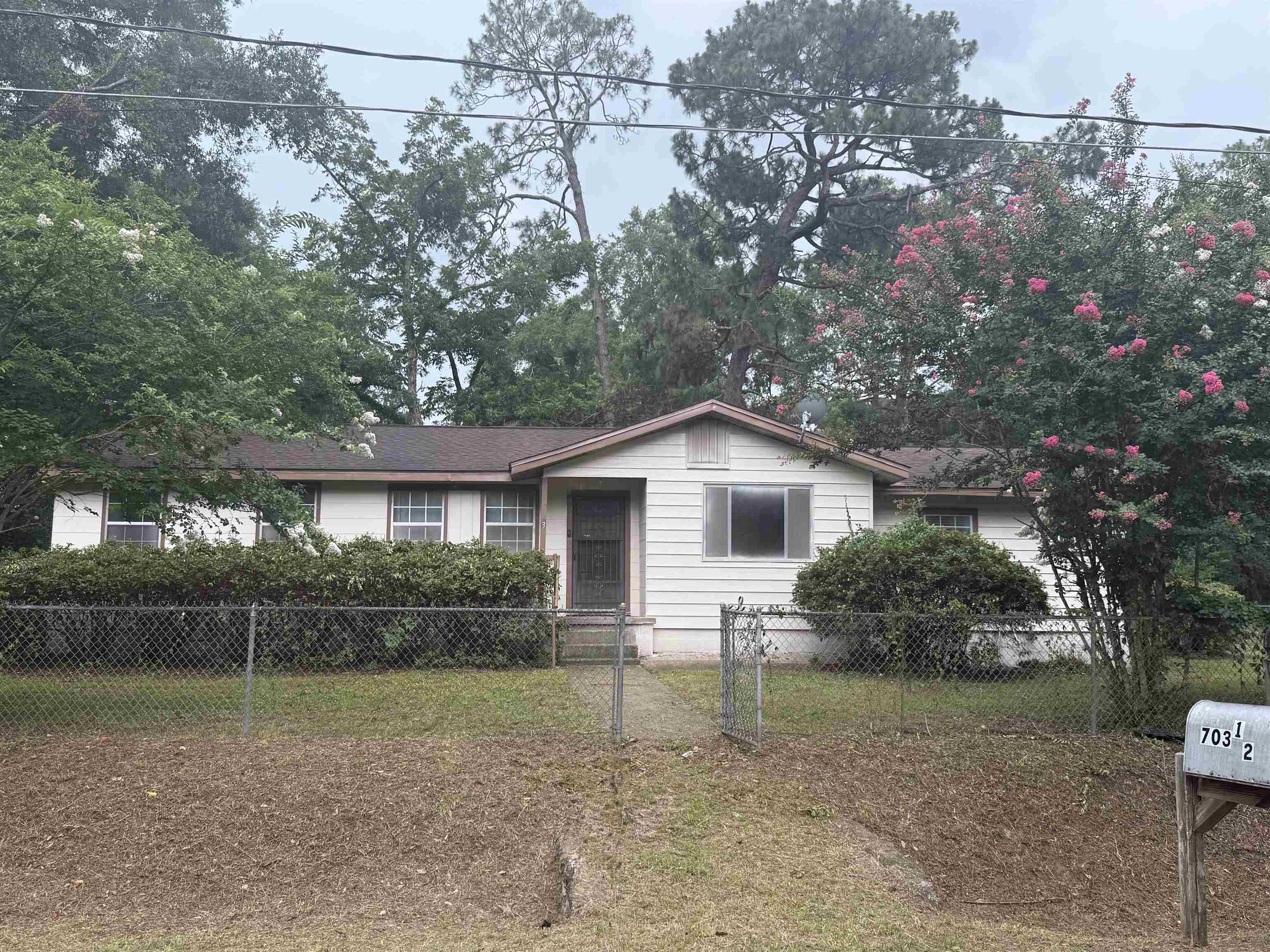 703 Westway Road, Unit B Tallahassee, FL 32305 - Photo 1 of 10