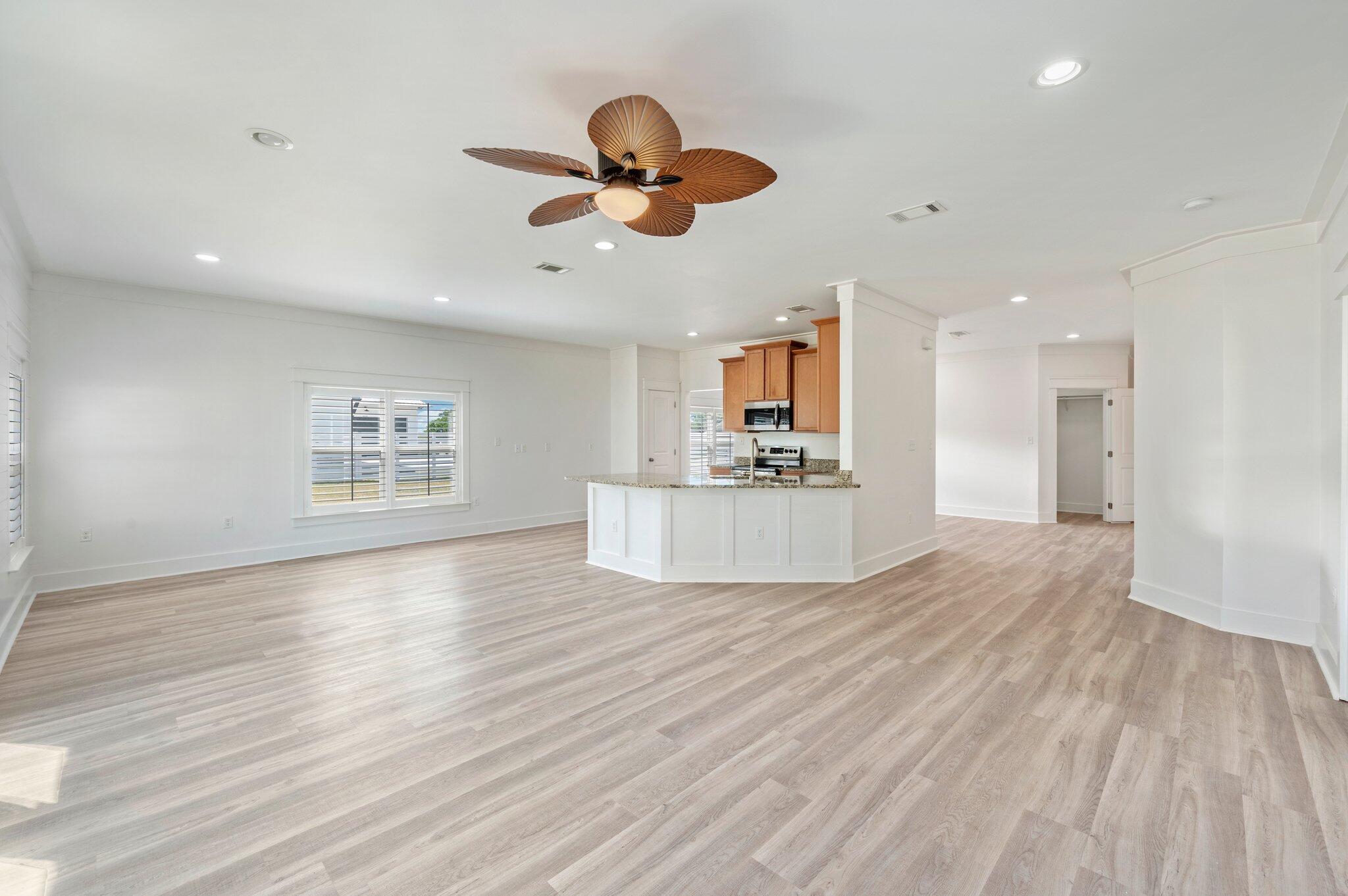 9-web-or-mls-3118 Pinot Way-04