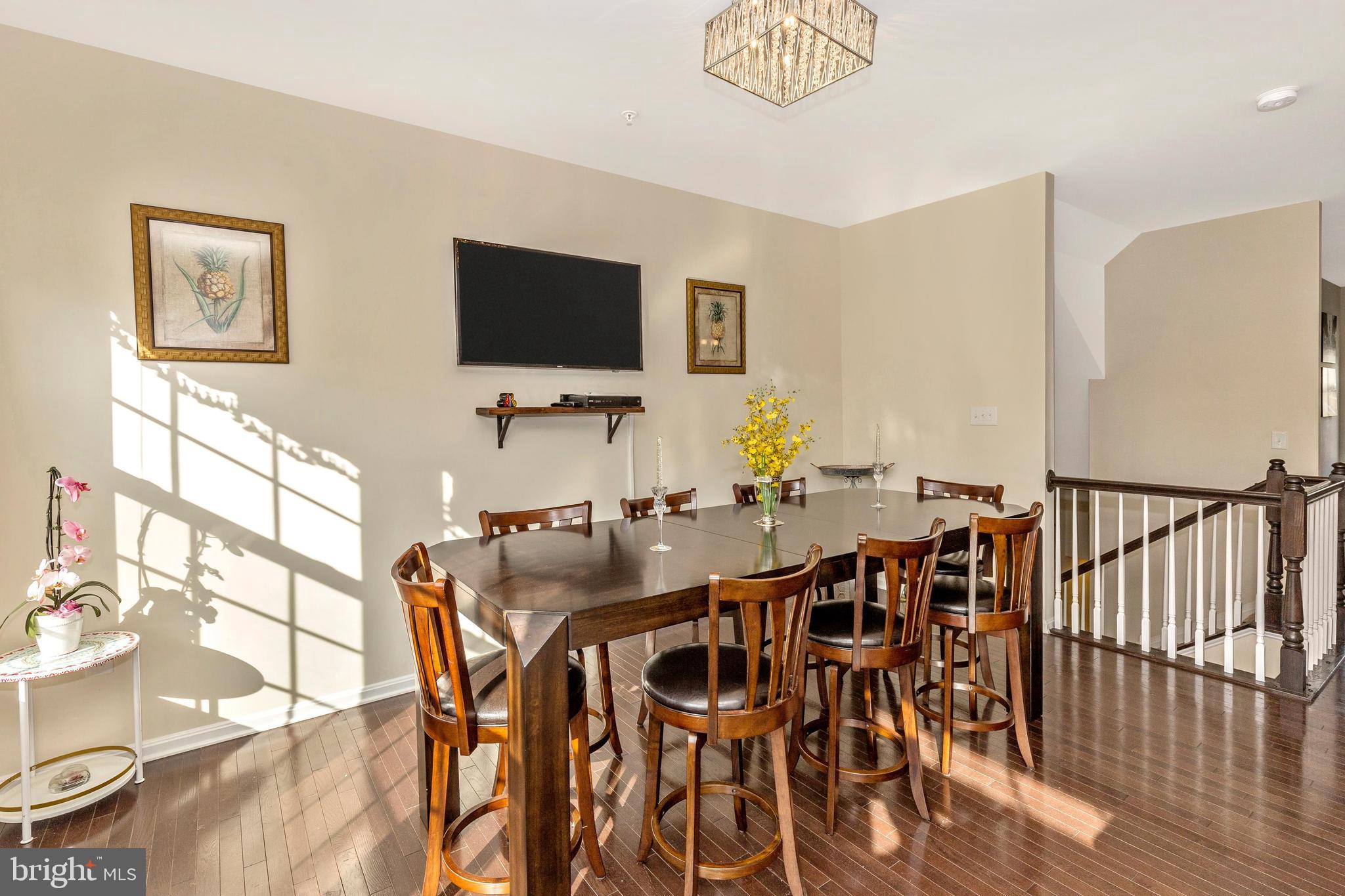 4730 Cambria Road Frederick, MD 21703 - Photo 12 of 42 Enjoy Thanksgiving dinner in your new home.