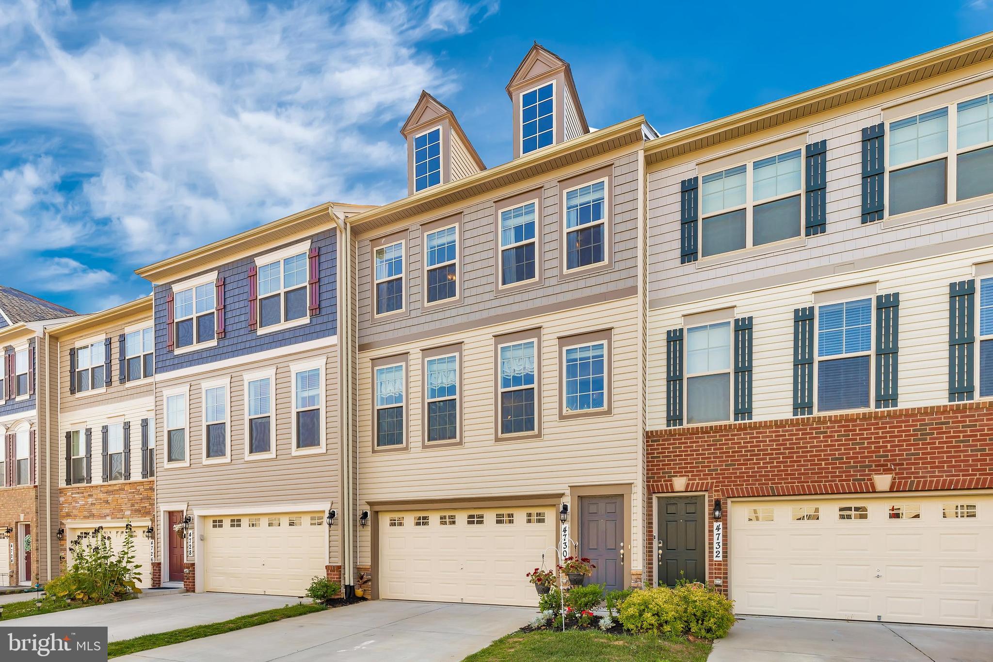 4730 Cambria Road Frederick, MD 21703 - Photo 4 of 42 Impressive from every angle. Let's walk inside.