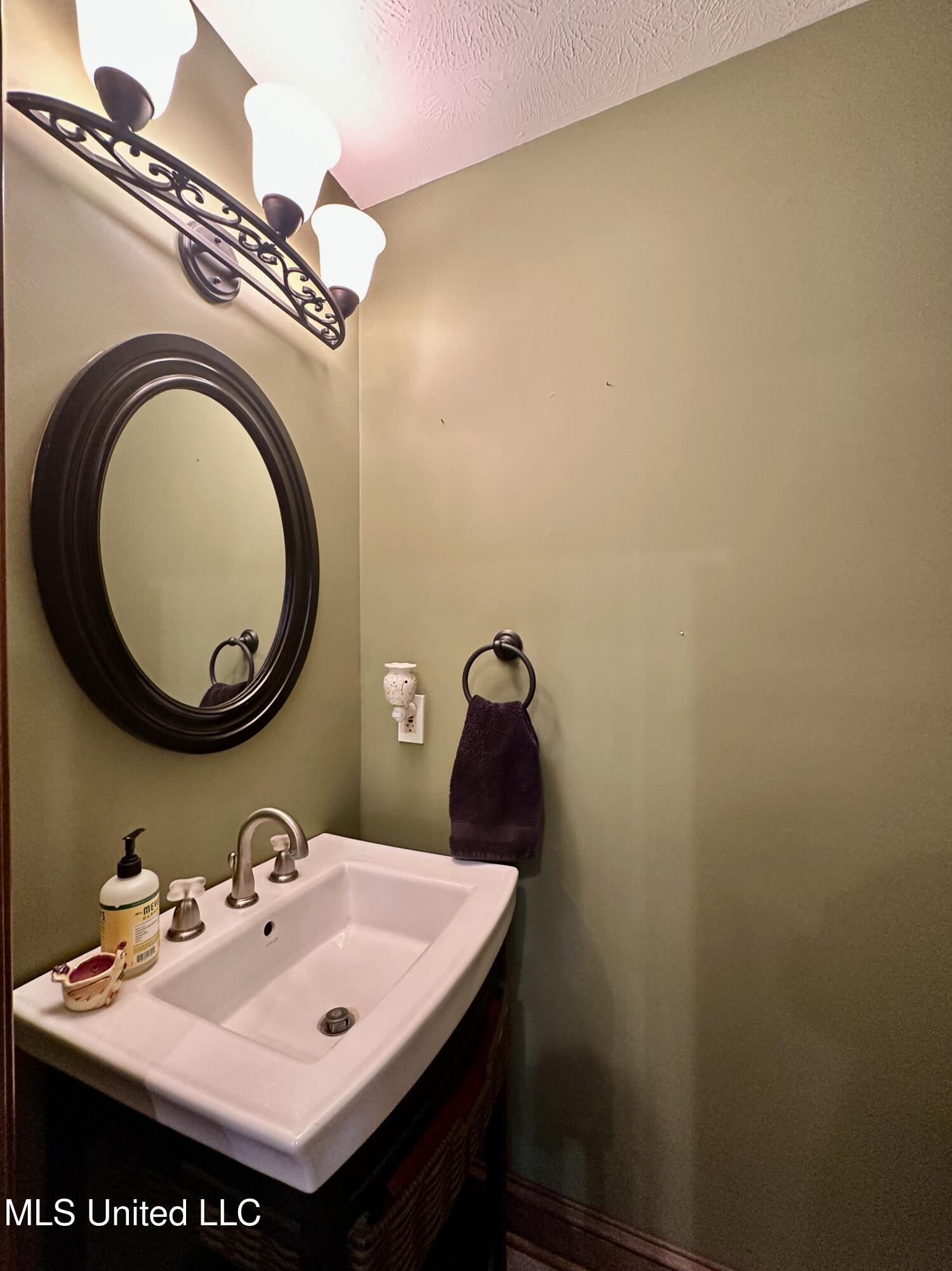 106 Caroline Cove Clinton, MS 39056 - Photo 30 of 49 IMG_9675