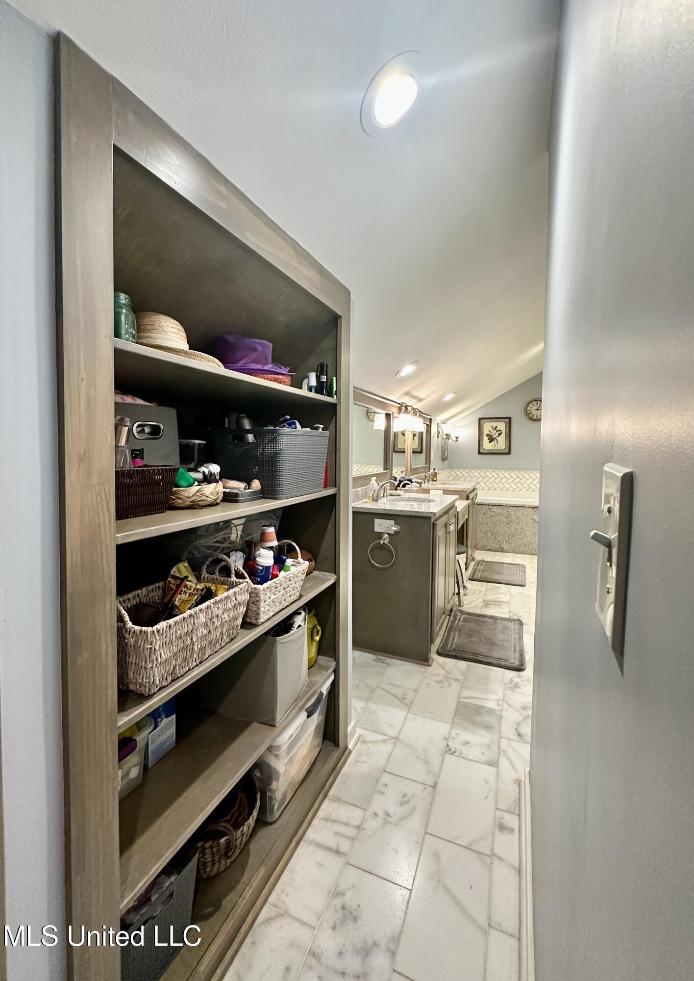 106 Caroline Cove Clinton, MS 39056 - Photo 34 of 49 IMG_9698