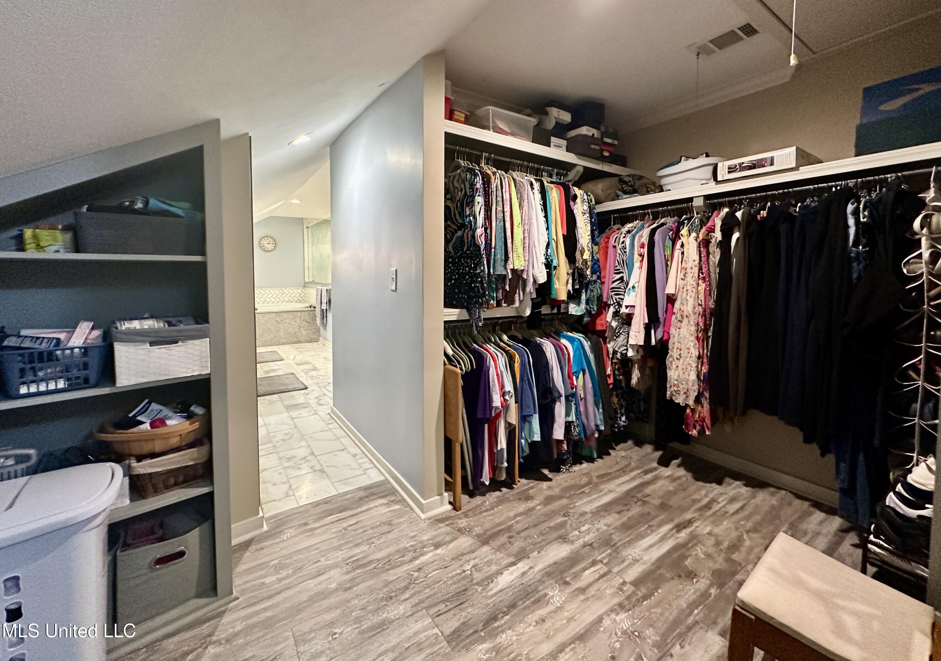 106 Caroline Cove Clinton, MS 39056 - Photo 42 of 49 IMG_9697