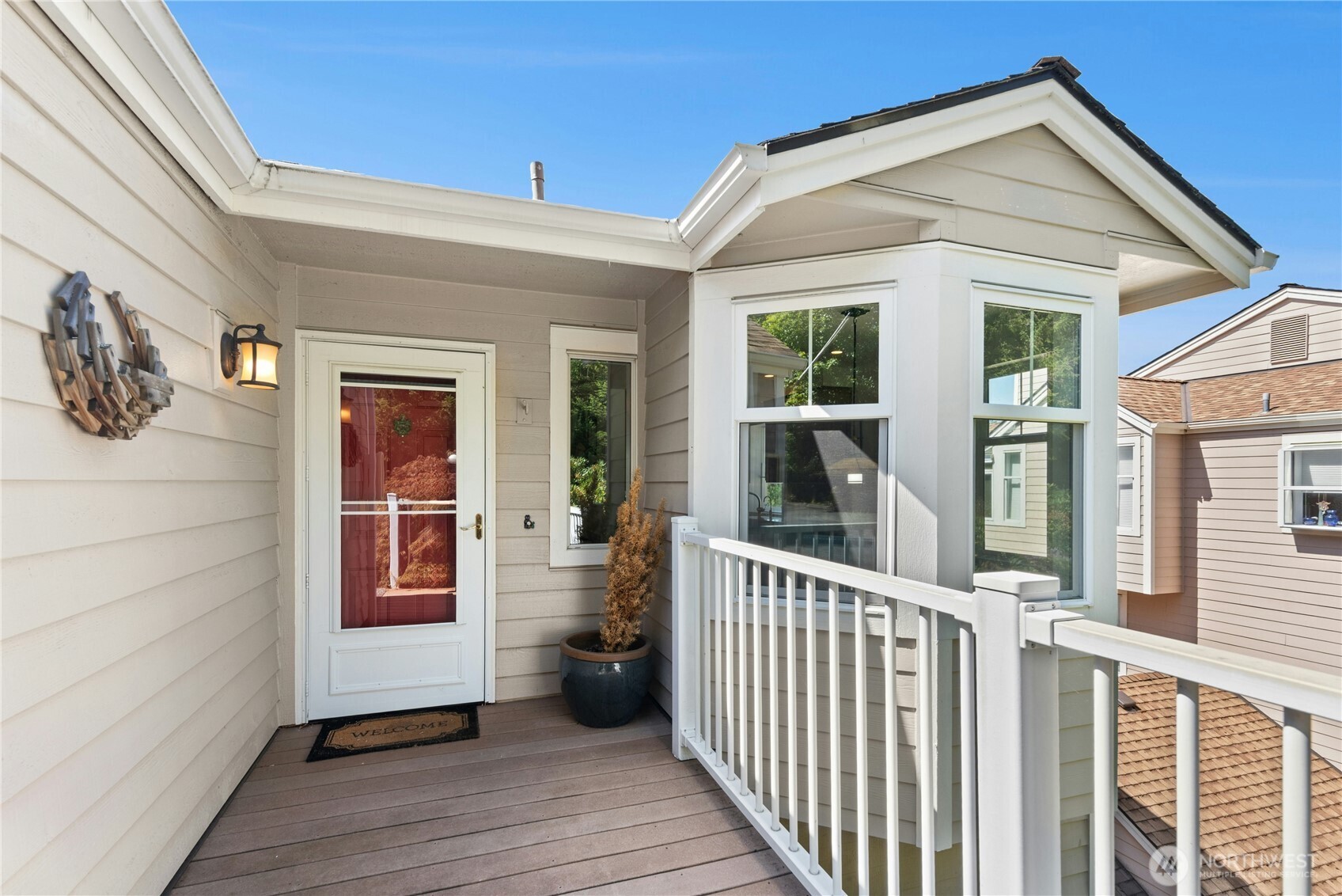 22541 Southeast 42nd Court, Unit 2252 Issaquah, WA 98029 - Photo 3 of 37 a view of a house with a large window