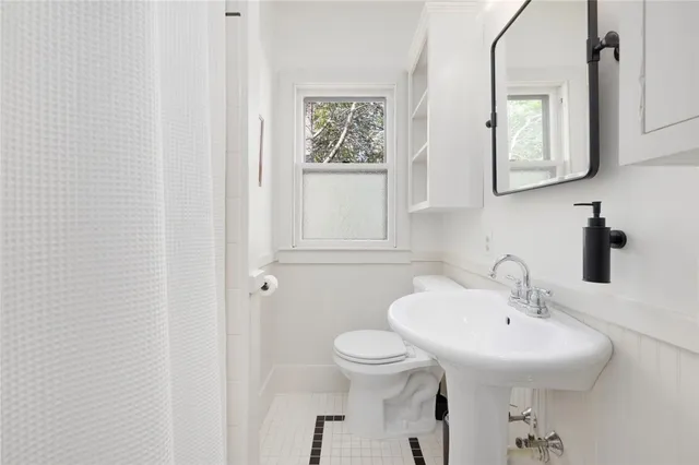 $18,500 | 14 Greenough Place, Unit B, Newport, RI 02840