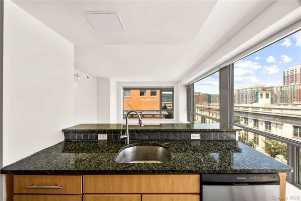 $2,700 | 66 Main Street, Unit 509, Yonkers, NY 10701