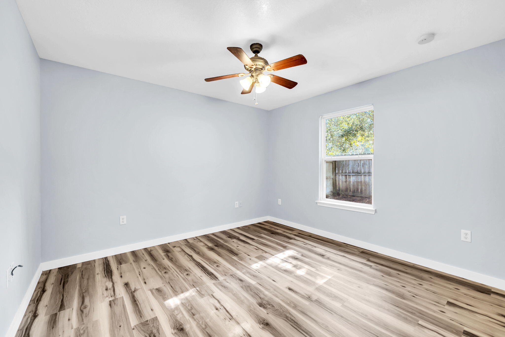 609 East Edney Avenue Crestview, FL 32539 - Photo 11 of 29 18-web-or-mls-DSC07477