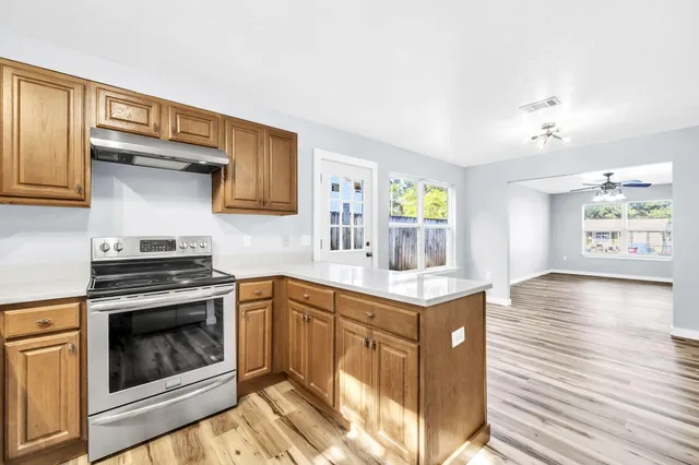 $245,000 | 609 East Edney Avenue, Crestview, FL 32539