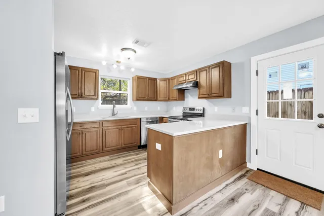 $245,000 | 609 East Edney Avenue, Crestview, FL 32539