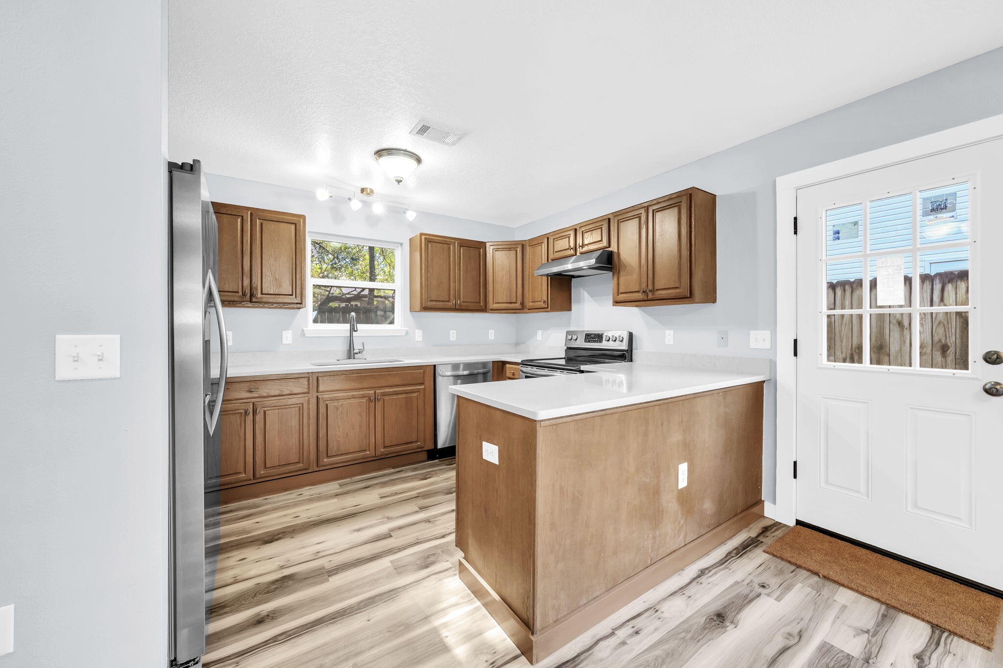 609 East Edney Avenue Crestview, FL 32539 - Photo 17 of 29 12-web-or-mls-DSC07447