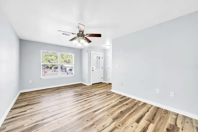 $245,000 | 609 East Edney Avenue, Crestview, FL 32539