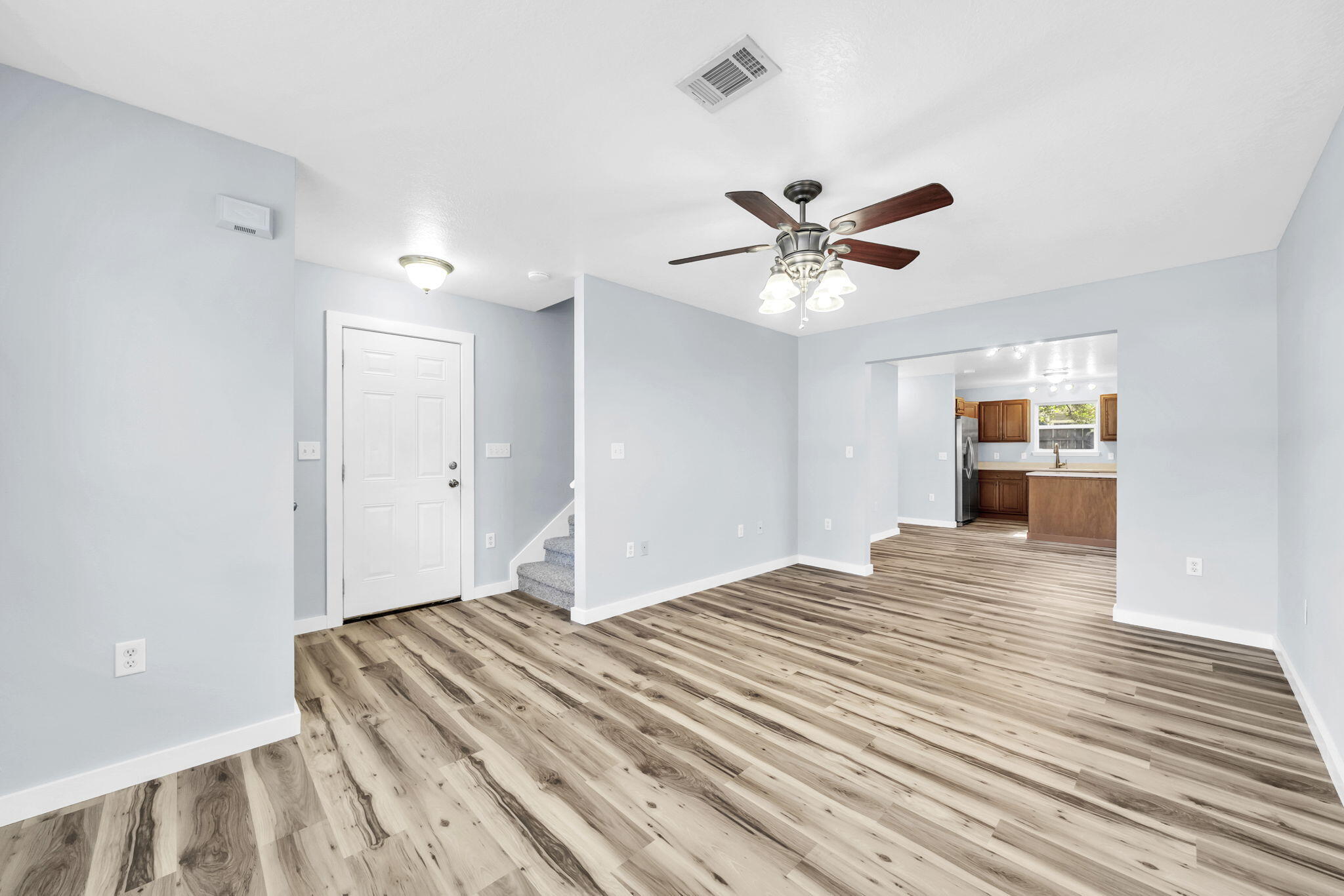 609 East Edney Avenue Crestview, FL 32539 - Photo 23 of 29 6-web-or-mls-DSC07417