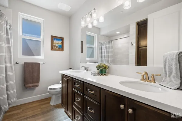 $1,459,500 | Undisclosed Address, Bakersfield, CA 93309