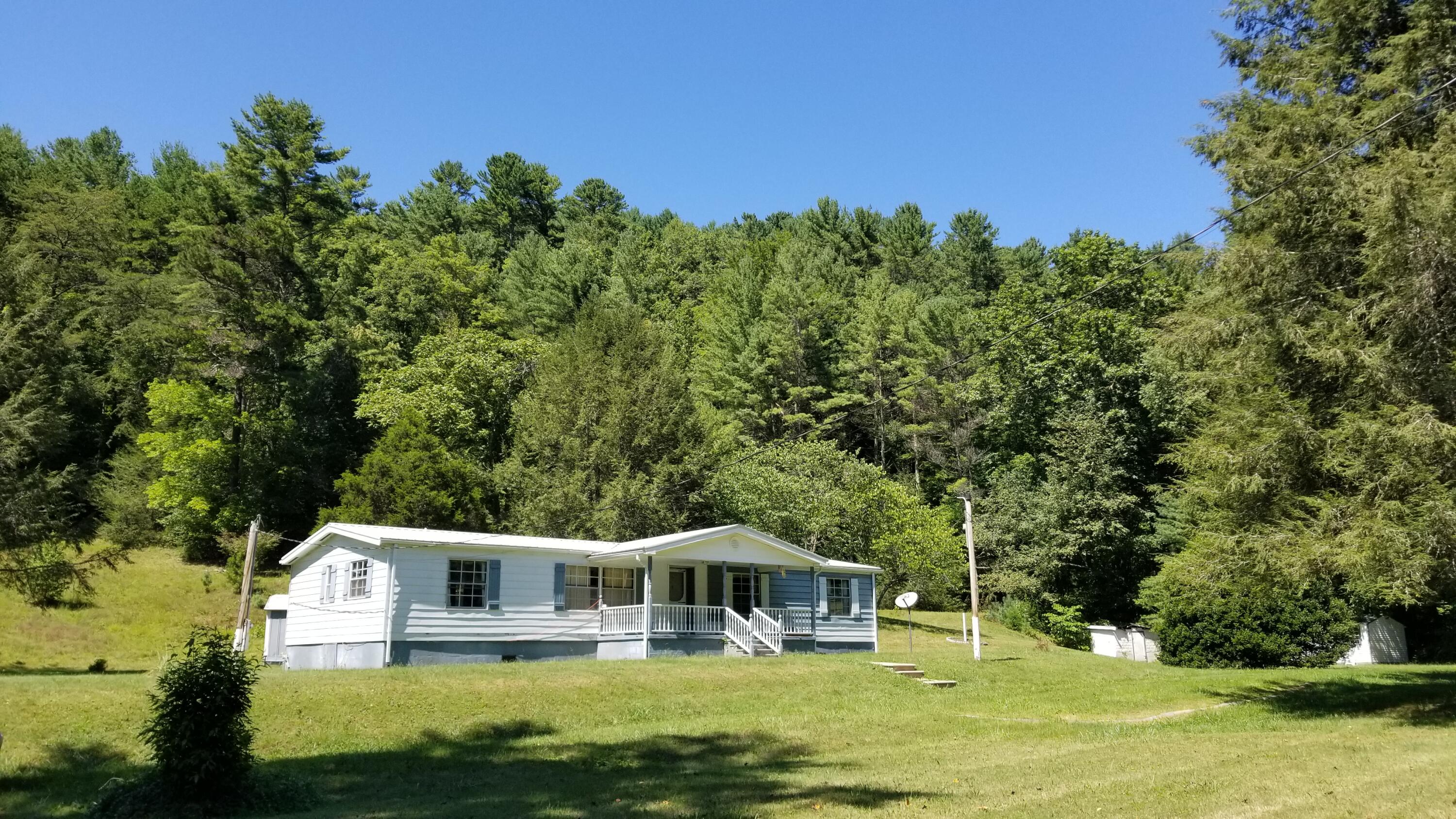 709 Scioto Road Unicoi, TN 37692 - Photo 1 of 23 709 Scioto Rd 28