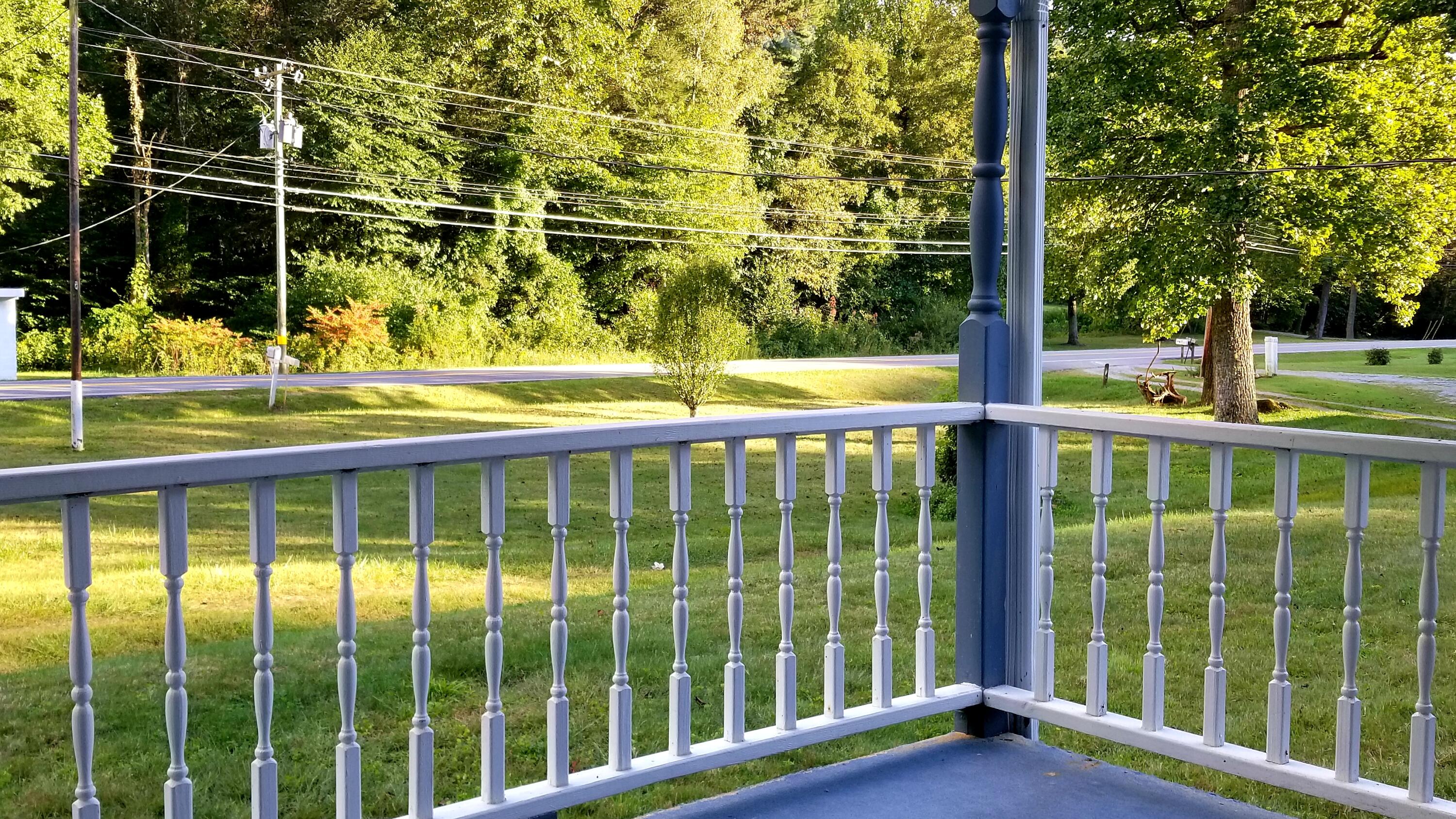709 Scioto Road Unicoi, TN 37692 - Photo 6 of 23 709 Scioto Rd 7
