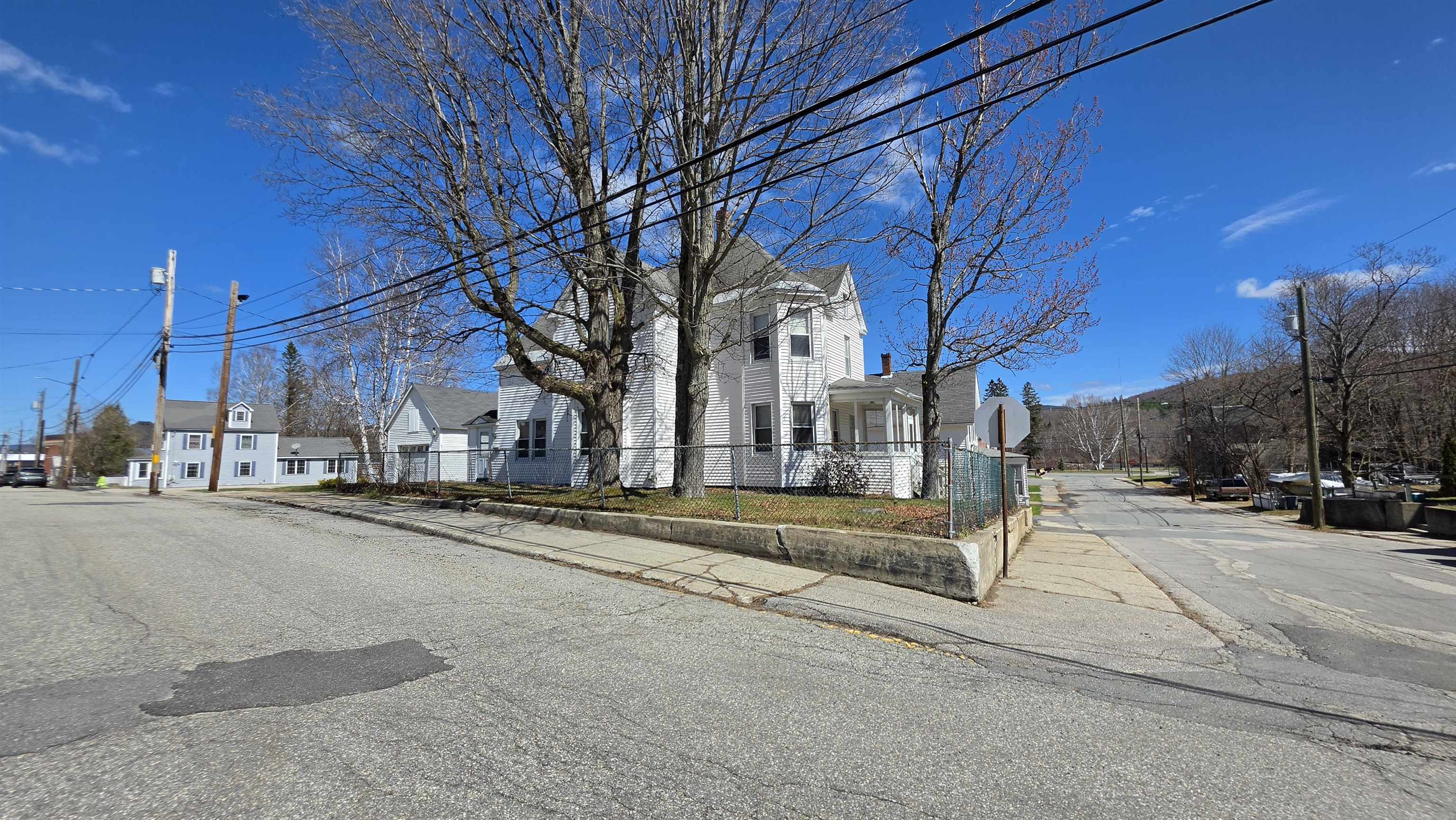 44 7th Street Berlin, NH 03570 - Photo 5 of 38