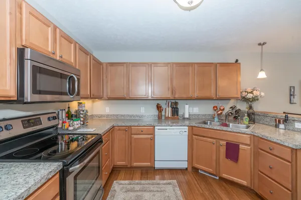 $369,900 | 12670 Broadmoor Place, Grand Haven, MI 49417