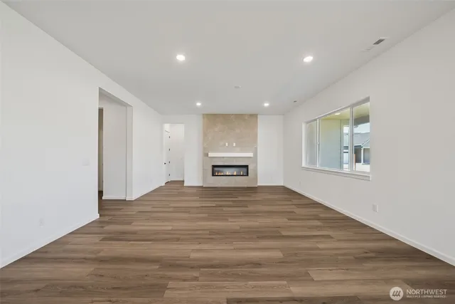 $749,990 | 932 Lucas Avenue, Unit 21, Buckley, WA 98321