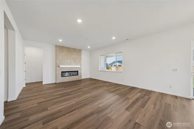 $749,990 | 932 Lucas Avenue, Unit 21, Buckley, WA 98321