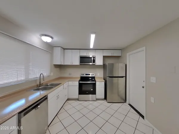 $1,869 | 3644 North 89th Avenue, Phoenix, AZ 85037