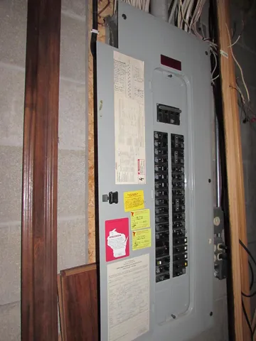 $430,000 | 1600 South Prairie Avenue, Fairmont, MN 56031