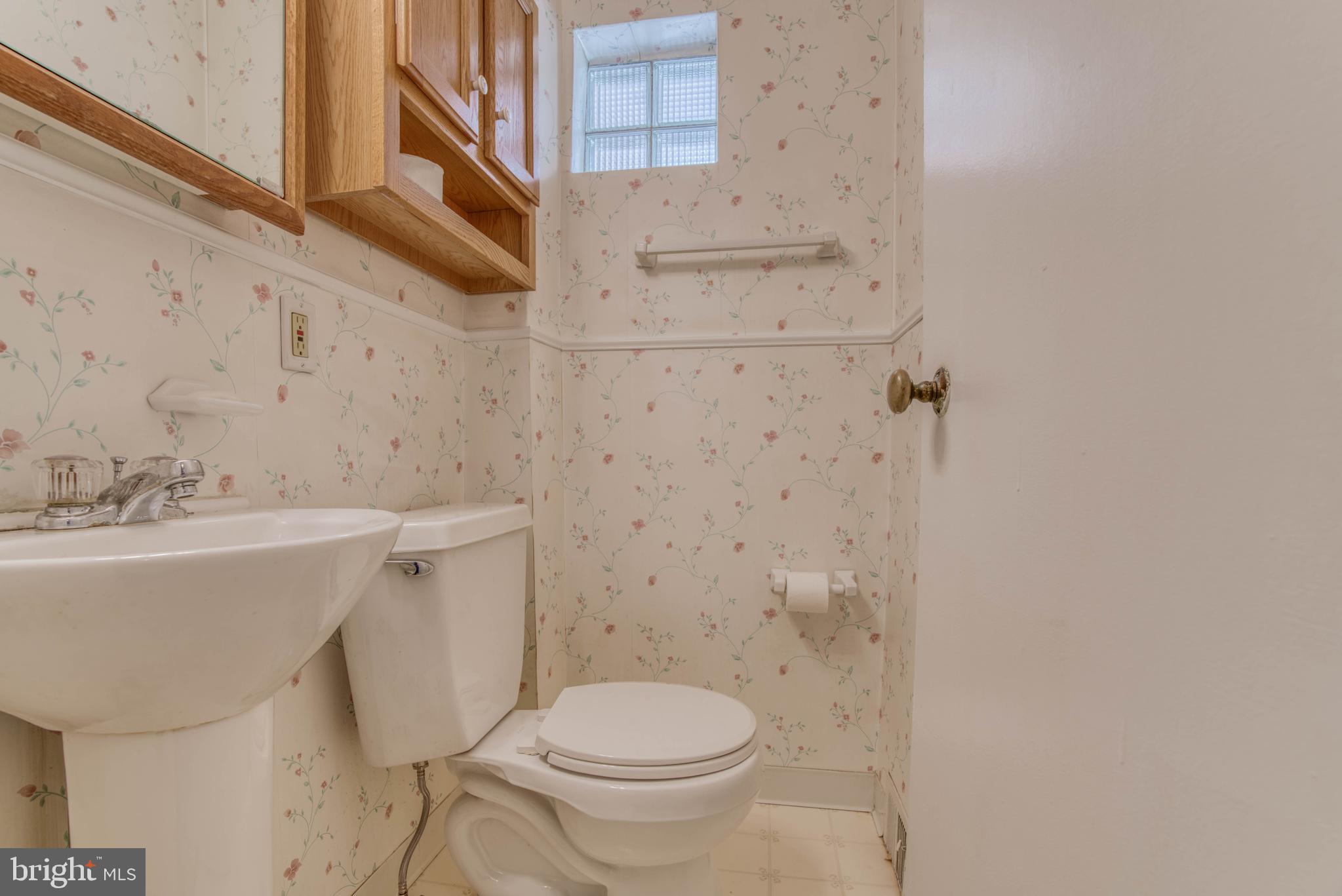 515 Windwood Road Baltimore, MD 21212 - Photo 7 of 62