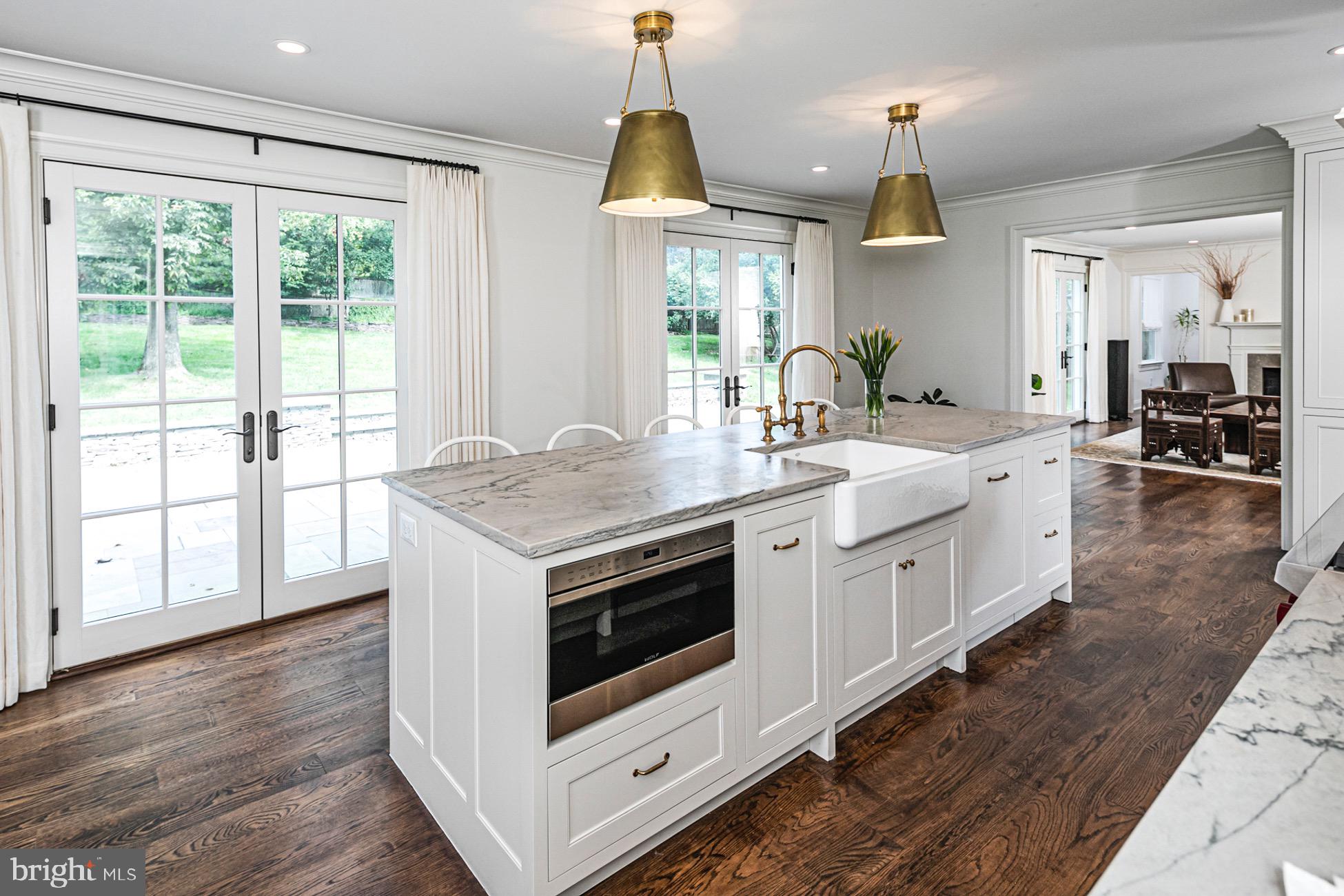 38 Pardee Circle Princeton, NJ 08540 - Photo 15 of 42 Kitchen has French Doors to Stone Terrace