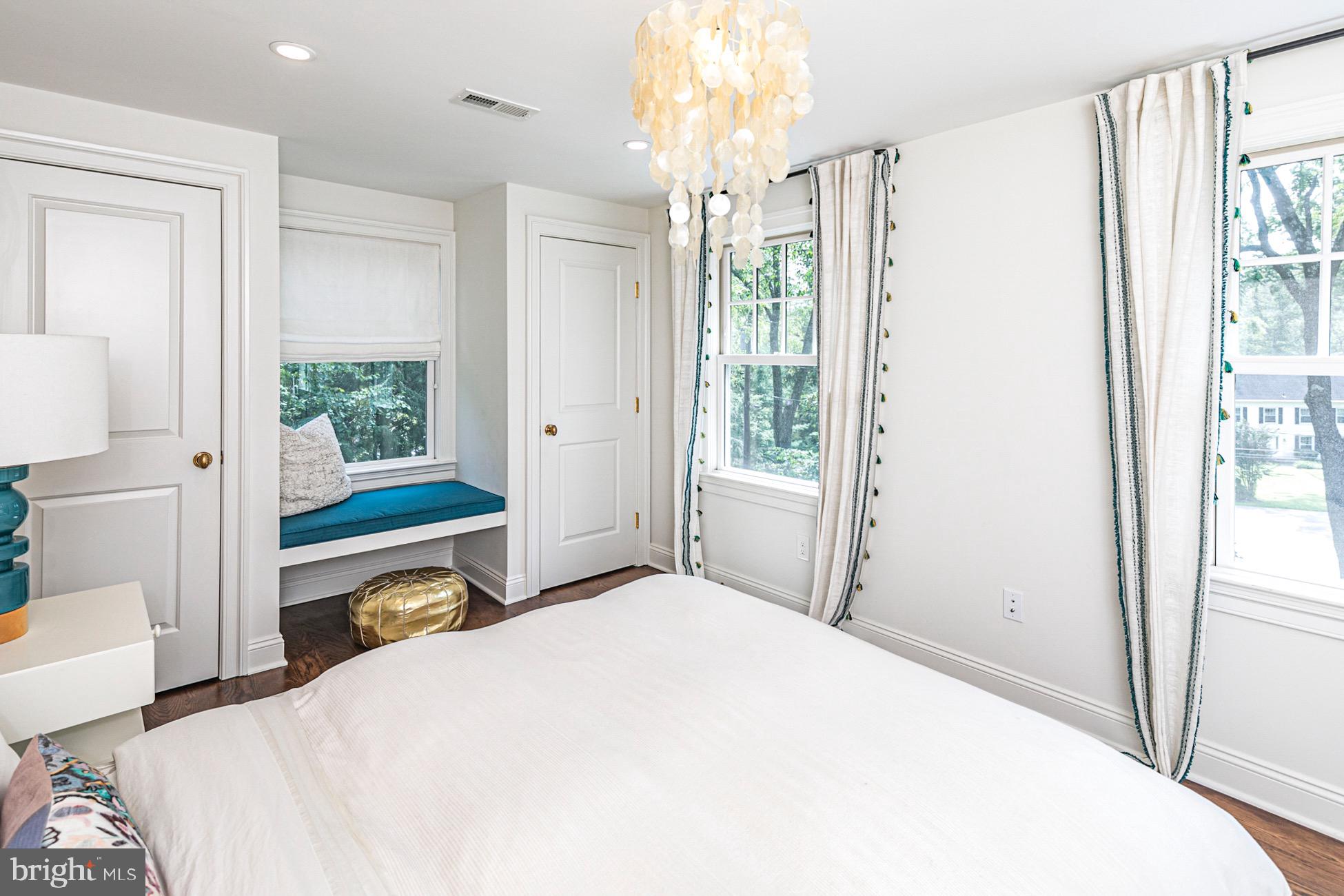 38 Pardee Circle Princeton, NJ 08540 - Photo 34 of 42 Bedroom 2 with Window Seat and Double Closets