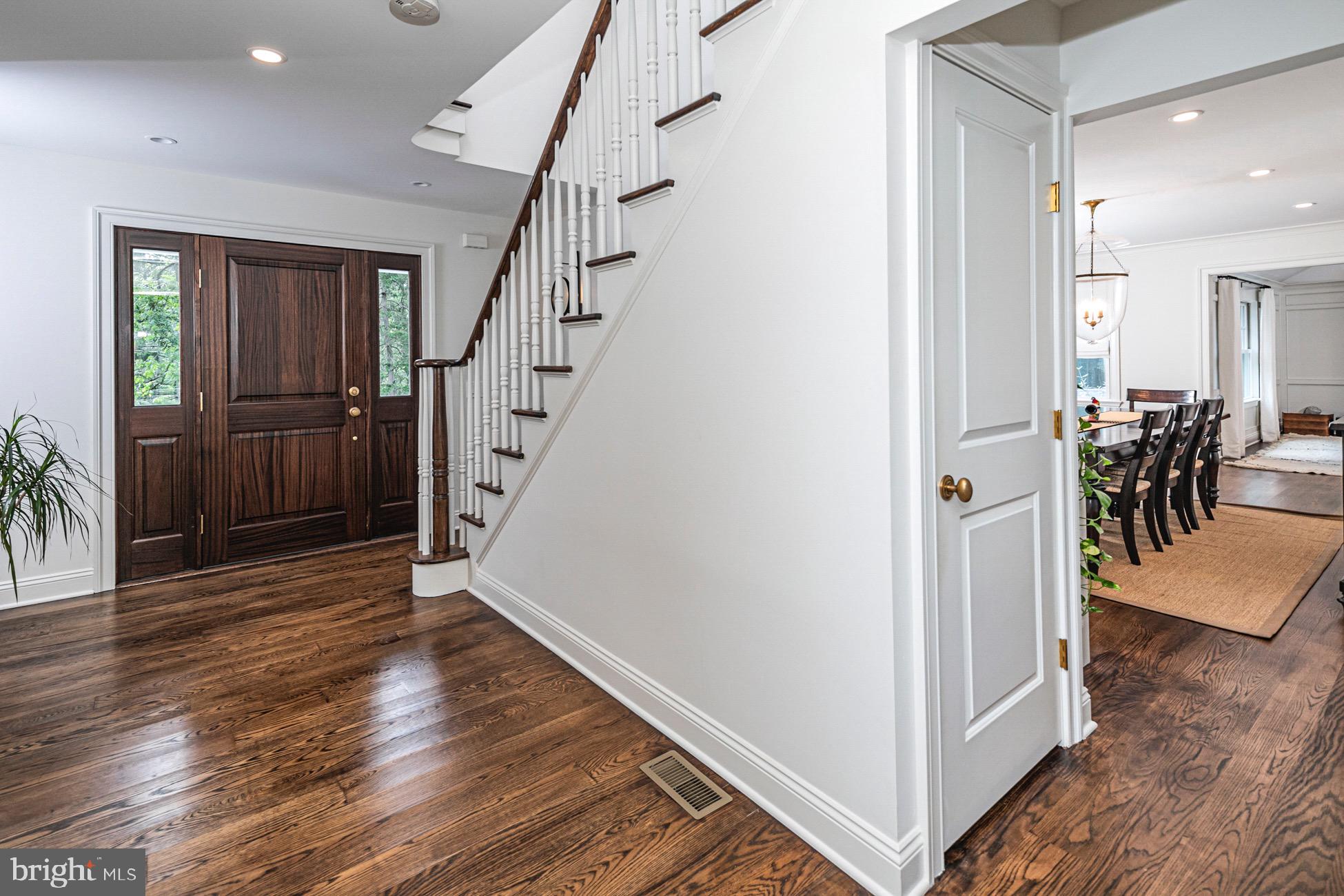 38 Pardee Circle Princeton, NJ 08540 - Photo 6 of 42 Entrance Foyer Flows into Dining Room