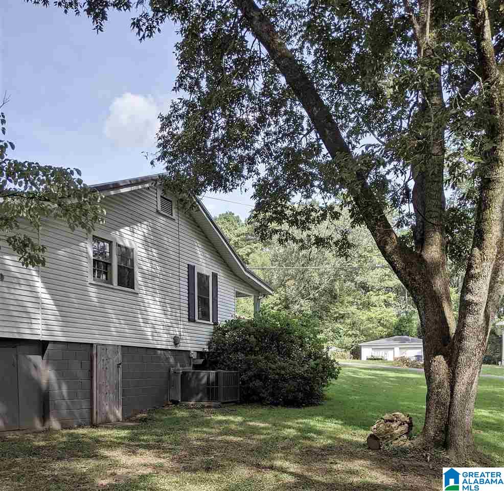 107 Honeysuckle Avenue Bessemer, AL 35023 - Photo 5 of 17